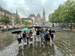alternative kostenlose Stadtführung Aachen: Wir touren auch im Regen!